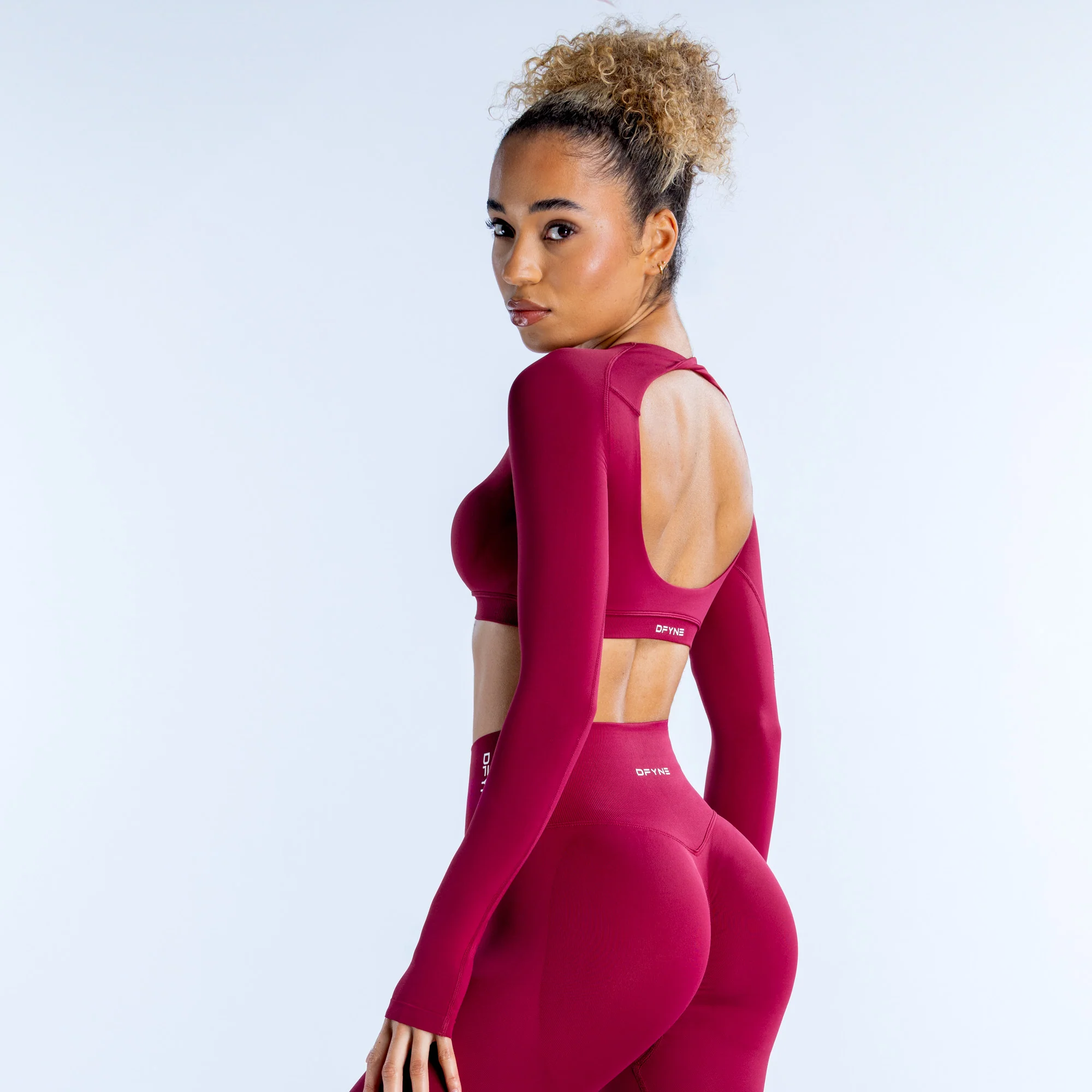 Dynamic Long Sleeve Crop Top - Image 4